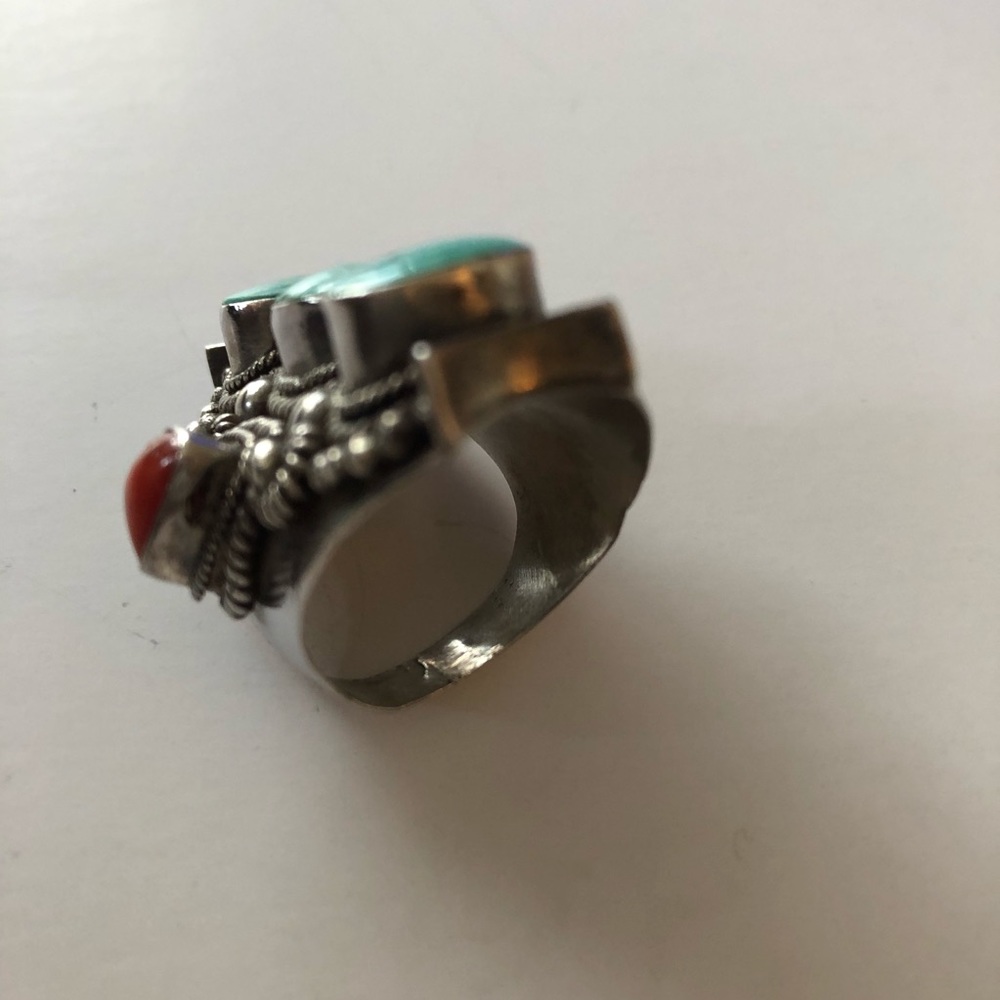 Dramatic Sterling Silver And Turquoise Ring - image 5
